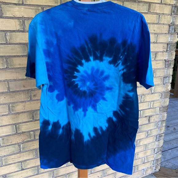 Serengetee Wanderlust Travel Tee - Picture 4 of 4